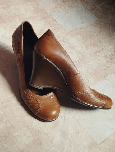 белорусская обувь для проблемных ног бишкек: Туфли Iloz на танкетке, кожаные. В прекрасном состоянии. Размер указан — 1