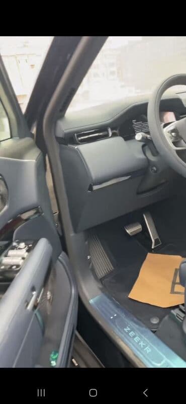 срочно в связи с переездом: Zeekr 9X: | 2024 г. Внедорожник — 7