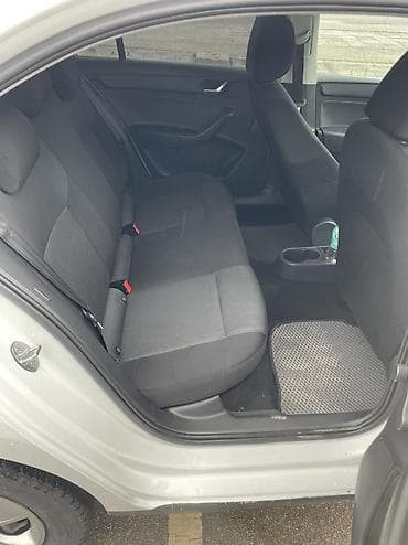 срочное: Skoda Rapid: 2017 г., 1.6 л, Автомат, Бензин, Лифтбек — 8