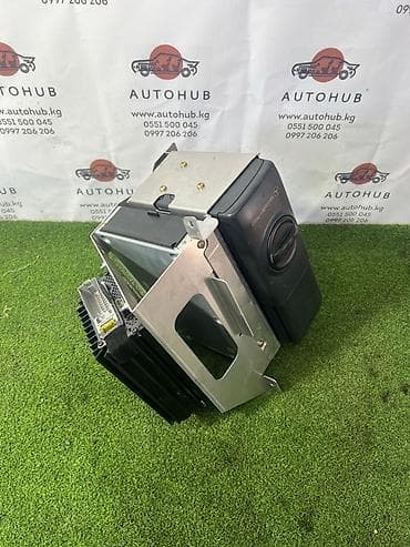 dvd mp3 cd: CD-чейнджер Mercedes-Benz для S-Class W220, двигатель M112 3.2, год — 1
