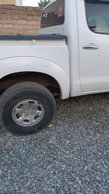 форанер 2010: Toyota Hilux: 2010 г., Механика, Дизель, Пикап — 1