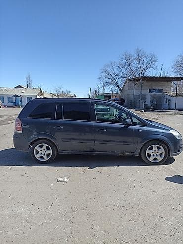 фередо зил: Opel Zafira: 2007 г., 1.8 л, Робот, Бензин, Минивэн — 4