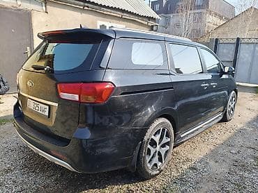 2017: Kia Carnival: 2017 г., Минивэн — 4