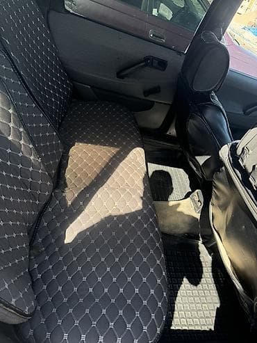 бампер на пассат б4: Volkswagen Passat: 1989 г., 1.8 л, Ручные, Универсал — 5