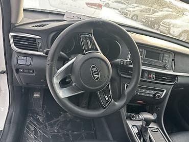 hyundai santamo: Kia K5: 2019 г., 2 л, Автомат, Газ, Седан — 6