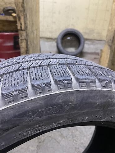 blizzak: Зимняя шина Bridgestone Blizzak VRX - Размер: 215/50 R17 - Модель — 2