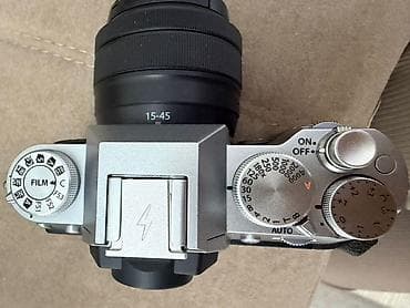 трекер для отслеживания: Беззеркальная камера Fujifilm X-T50 с объективом XC 15–45mm F3.5–5.6 — 4