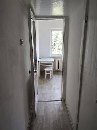81: 3 комнаты, 58 м², 4 мкр 104 серия, 4 этаж, Косметический ремонт — 6