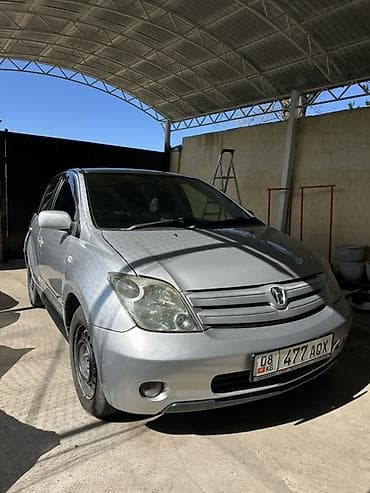 Toyota Ist: 2004 г., 1.3 л, Автомат, Бензин, Хэтчбэк
