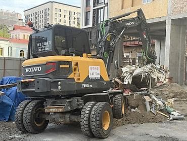 Услуги экскаватора | Выкорчевывание пней, Траншеи, Котлованы at lalafo.kg Услуги экскаватора | Выкорчевывание пней, Траншеи, Котлованы