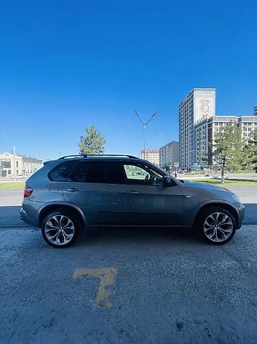 монитор с камерой заднего вида: BMW X5: 2008 г., 3 л, Автомат, Бензин, Внедорожник — 3