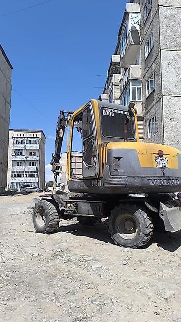 бак на волво: Экскаватор, Volvo, 2003 г., Колесный — 2