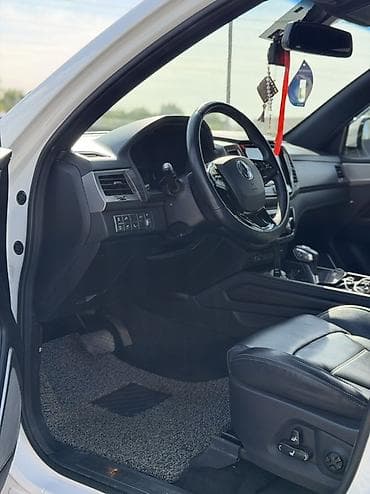 Продажа авто: Ssangyong Rexton: 2019 г., Автомат, Дизель, Внедорожник — 6
