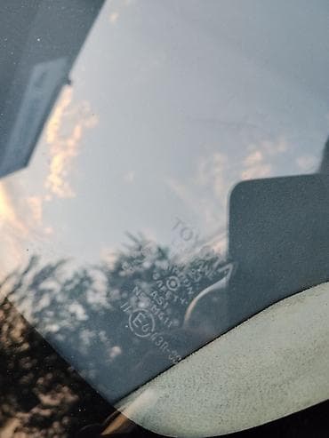 задаю: Toyota Prius: 2000 г., 1.5 л, Автомат, Гибрид, Седан — 5