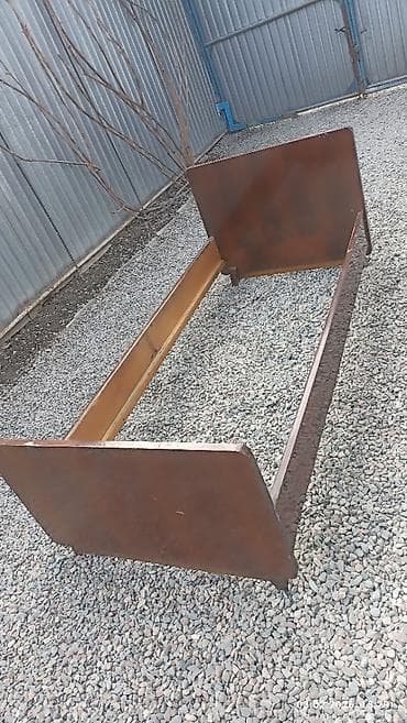 Эки ярустуу керебеттер: Продаю кровать односпальная без матраса,из дерева. длинна 1м96см — 3