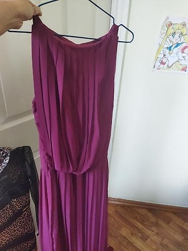 мужские черные джинсовые куртки: Платья по 700 сом. Приятная к телу ткань Район Юнусалиева — 1