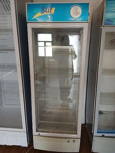 БУ Холодильная витрина (вертикальный холодильник с прозрачной дверью)