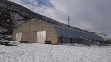 сдаю дом кирпичный: Продаю Завод, С оборудованием, Действующий, 1588 м² — 2