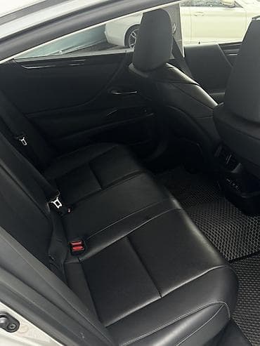 mazda demio решотка: Lexus ES: 2019 г., 2.5 л, Автомат, Гибрид, Седан — 5