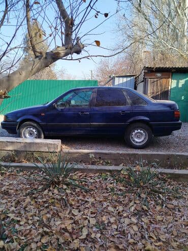 купить багажник на крышу автомобиля бу: Volkswagen Passat: 1992 г., Механика, Газ, Седан — 4