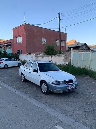 тез арада: Daewoo Nexia: 2010 г., 1.6 л, Кол менен иштөөчү, Бензин, Седан — 1