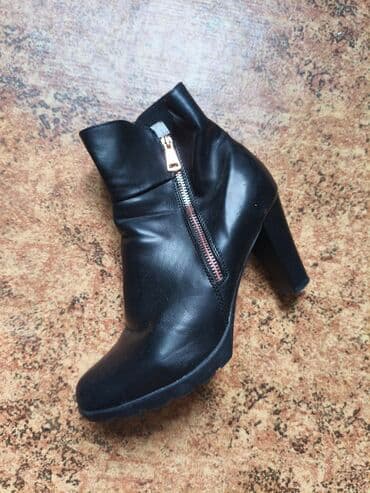 купить сапоги женские зимние кожаные италия: Элегантные женские ботильоны черного цвета с высоким устойчивым — 2