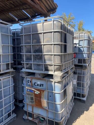 пустые канистры: Еврокуб 1000 т — 2