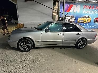 v class: Mercedes-Benz E-Class: 2000 г., 3.2 л, Автомат, Бензин, Седан — 5