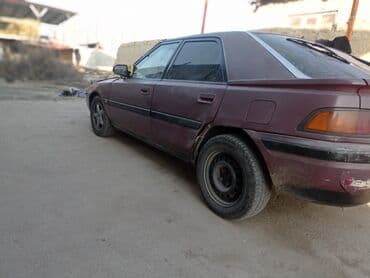 Mazda 323: 1993 г., 1.6 л, Механика, Бензин