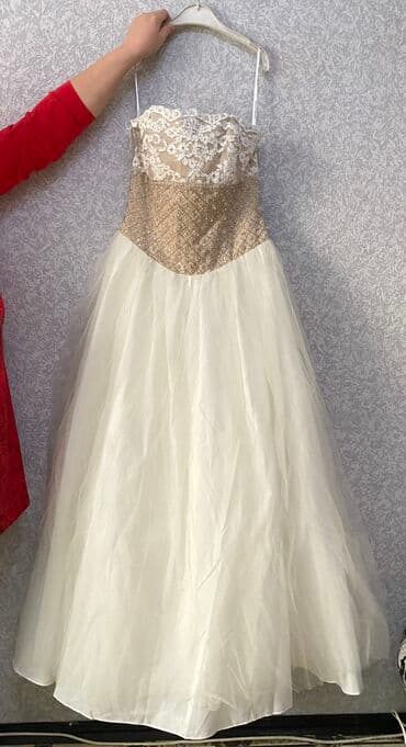 красный пиджак: Детское платье, цвет - Бежевый, Новый — 1