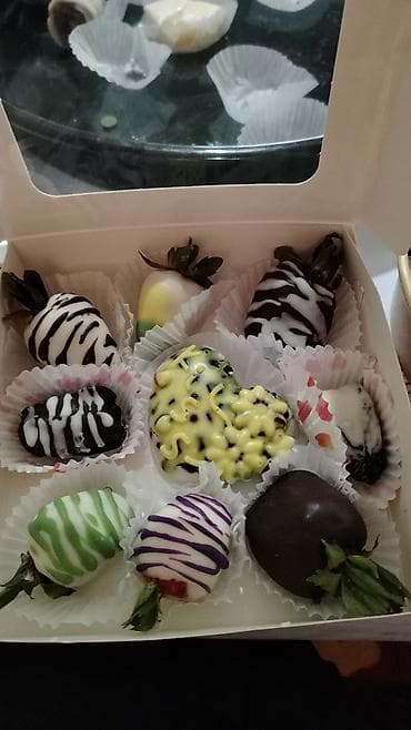 Көк чөптөр жана микро жашылчалар: Наборы сладостей к Рамадану - Ассорти клубники в бельгийском — 4