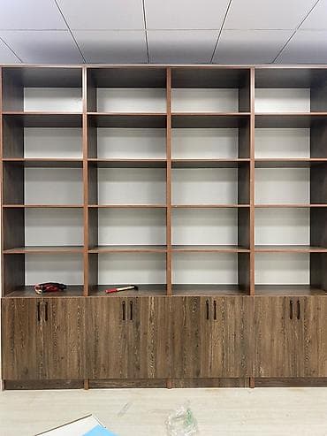 офисные столы ош: Офисный стеллаж, Новый, ЛДСП, цвет - Коричневый — 1