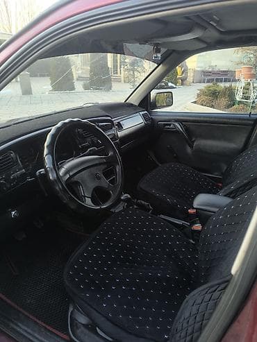 крепление для велосипеда на машину бу: Volkswagen Vento: 1993 г., Механика, Седан — 5