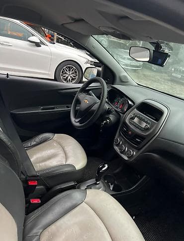 Унаа сатуу: Chevrolet Spark: 2020 г., 1 л, Автомат, Бензин — 4