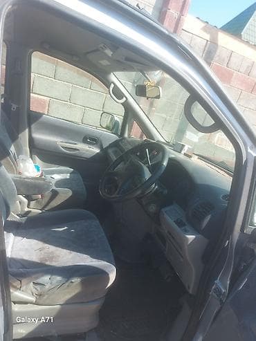 саната нюраис: Nissan Serena: 2000 г., 2 л, Автомат, Бензин, Минивэн — 4