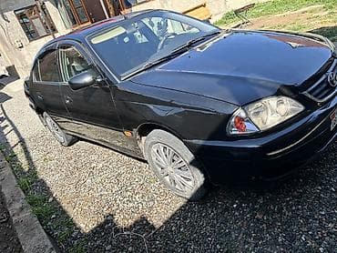 audu a6: Toyota Avensis: 2001 г., 1.8 л, Ручные, Бензин, Седан — 2