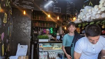 кофейня в аренду: Продается большой контейнер с раскрученным клиентским потоком. Видное — 3