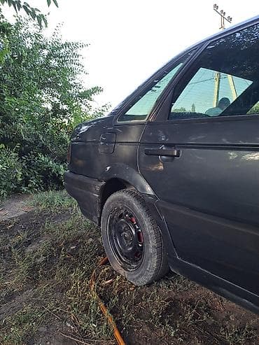 вел мастер: Volkswagen Passat: 1988 г., Седан — 2