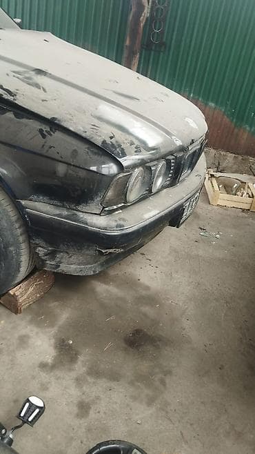 BMW 5 series: 1992 г., 2.5 л, Механика, Бензин, Седан