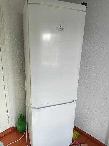 Холодильник Hotpoint Ariston, Б/у, Side-By-Side (двухдверный), 70 * 185 *