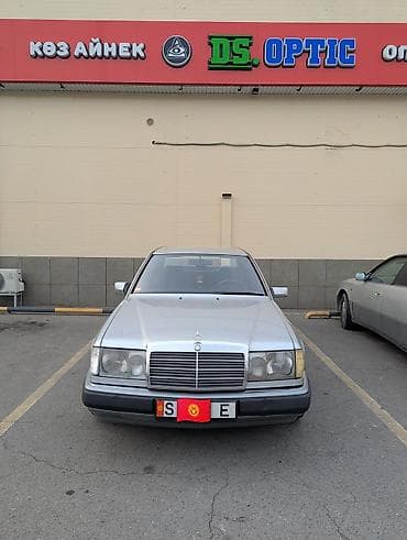 мерс 116: Mercedes-Benz W124: 1992 г., Ручные, Бензин, Седан — 2