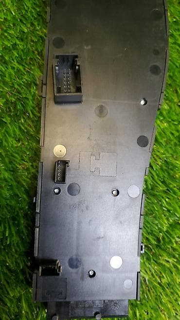 х5: Блок управления сиденьем Bmw X5 E53 передний правый (б/у) ​ Марка: BMW — 4