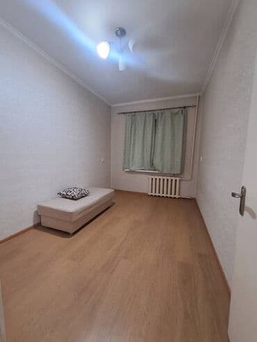 дом асанбай: 3 бөлмө, 70 кв. м, 105-серия, 1 кабат, Косметикалык ремонт — 4