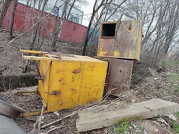 вагон вагончик бытовка: Металические контейнеры толстые стенки, 1.8-2 м ширину примерно и — 3