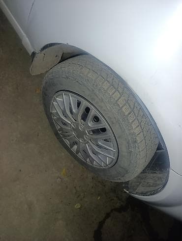 с большим баком: Daewoo Kalos: 2002 г., 1.5 л, Механика, Бензин, Хэтчбэк — 3