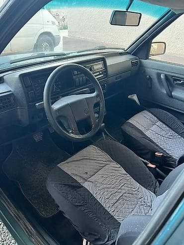 31 10 r15: Volkswagen Golf: 1990 г., Хэтчбэк — 6