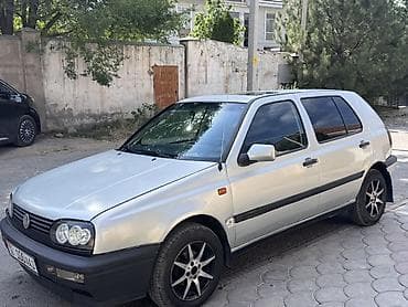 Продажа авто: Volkswagen Golf: 1992 г., 1.8 л, Механика, Бензин, Хэтчбэк — 3