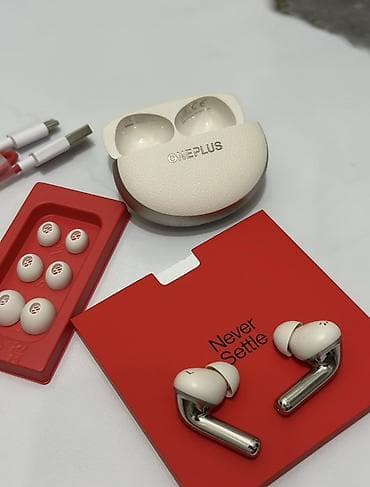 Наушники: Абсолютно новые Беспроводные наушники OnePlus Buds Pro 3 (белые) - — 3