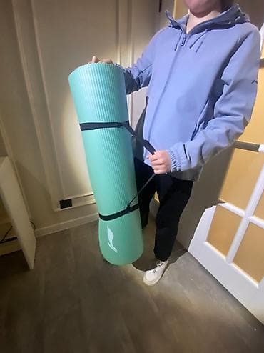 Электр транспорту: Характеристики: • Тип: Каремат • Бренд: LI-NING • Размеры: 183*80 — 4