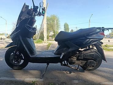 мото бишкек: Скутер спортивного стиля, черный с красными и неоново‑жёлтыми — 2